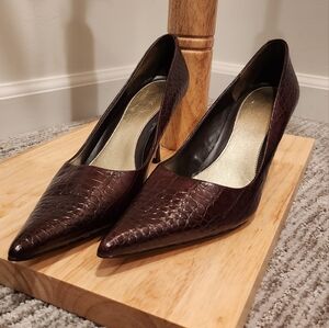 Pointy kitty heels vintage